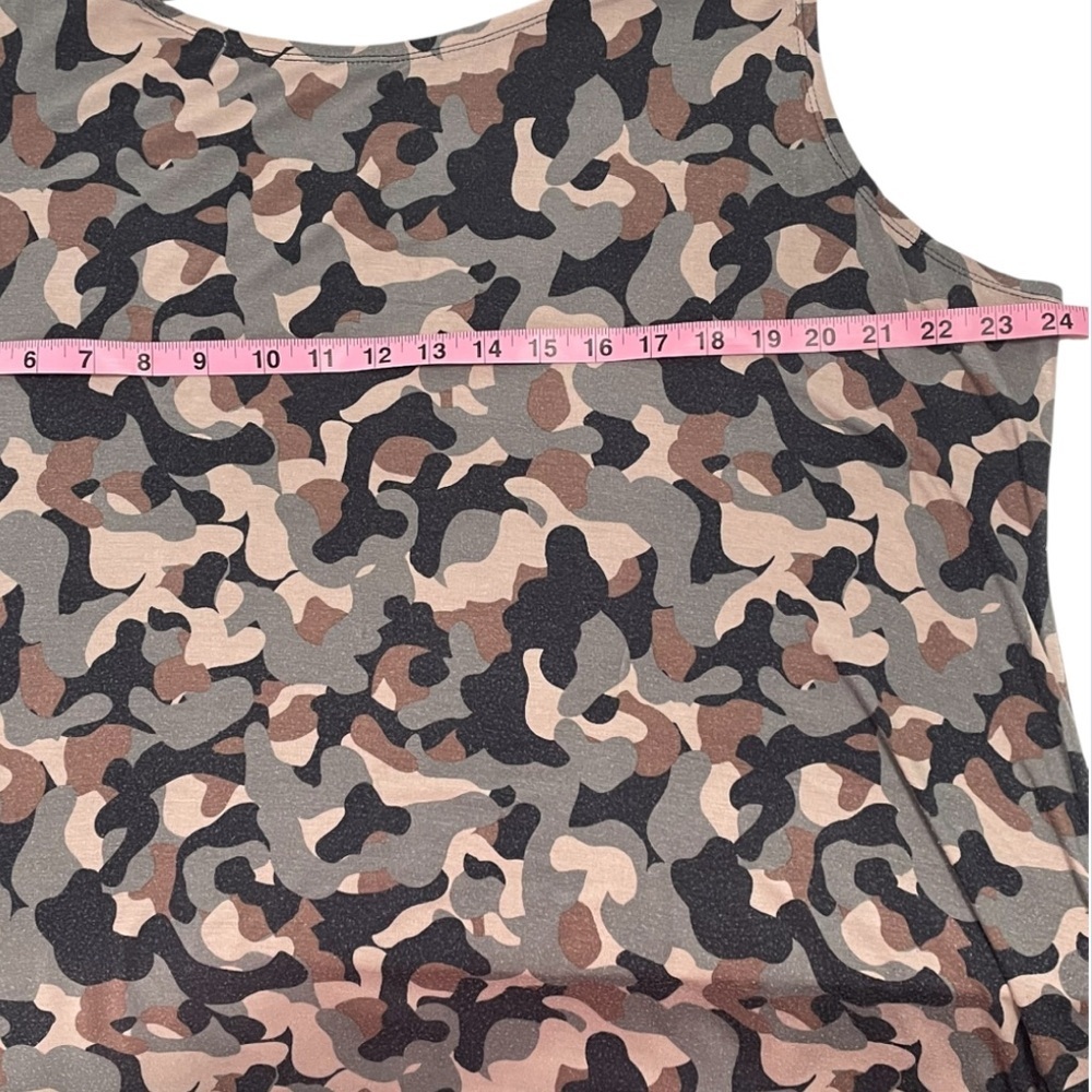 LOGO by Lori Goldstein Camouflage Tank Top - Picture 6 of 9